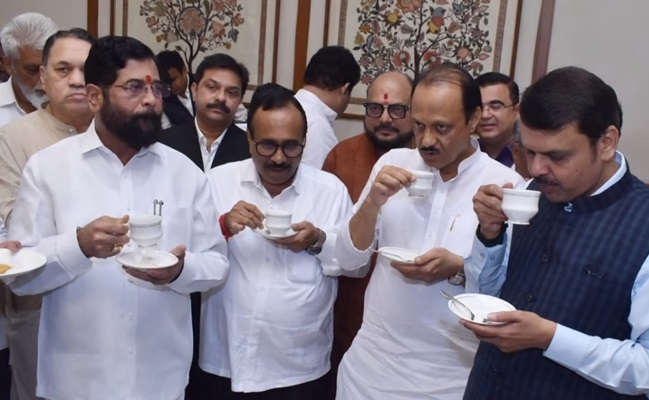 Maharashtra Politics: Boycotting Tea Party